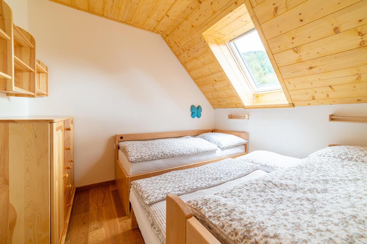 Apartmany Pod Rozsutcom - Zatkov Dvor - Prijazd Do Ubytovania Autom S Pohonom 4X4 Terchová Exterior foto
