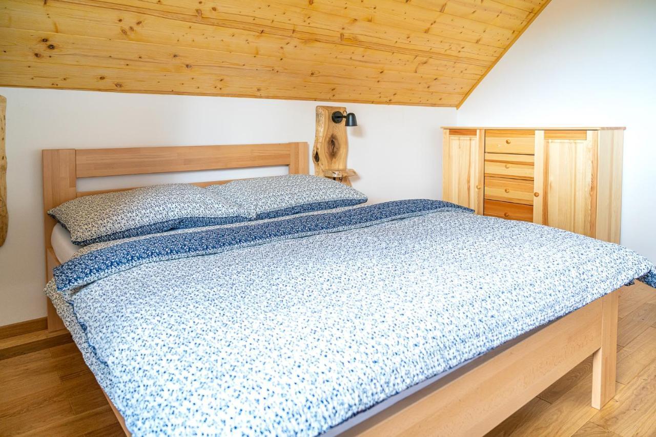Apartmany Pod Rozsutcom - Zatkov Dvor - Prijazd Do Ubytovania Autom S Pohonom 4X4 Terchová Exterior foto