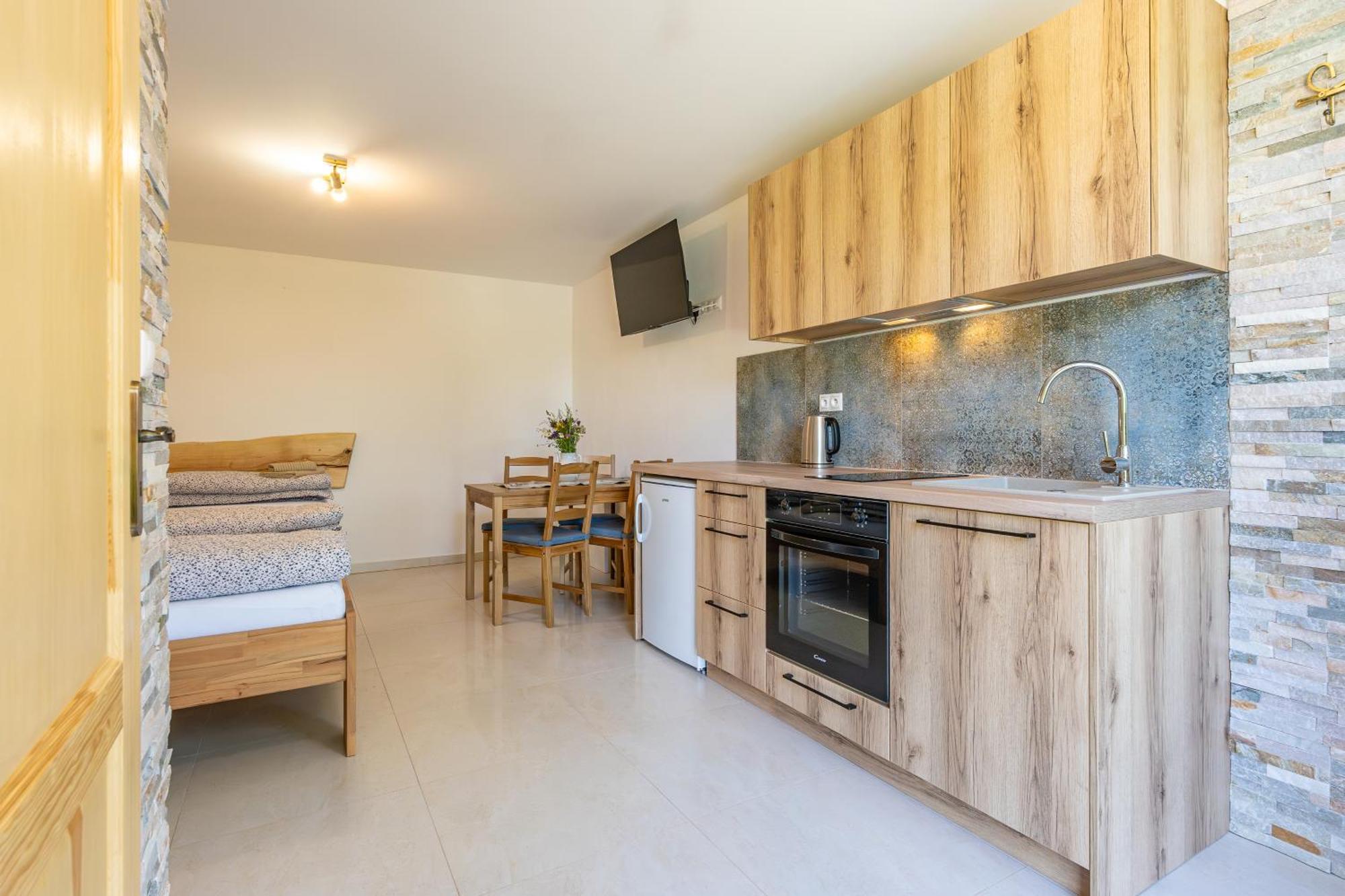 Apartmany Pod Rozsutcom - Zatkov Dvor - Prijazd Do Ubytovania Autom S Pohonom 4X4 Terchová Exterior foto